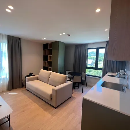 H4 3 Superior 3* 坎加斯德穆拉索