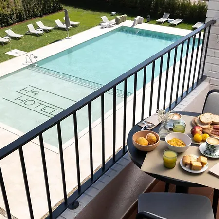 Hotel H4 3 Superior 3*