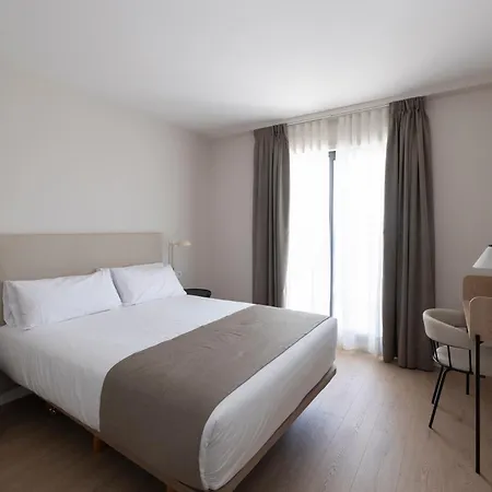Hotel H4 3 Superior 3*