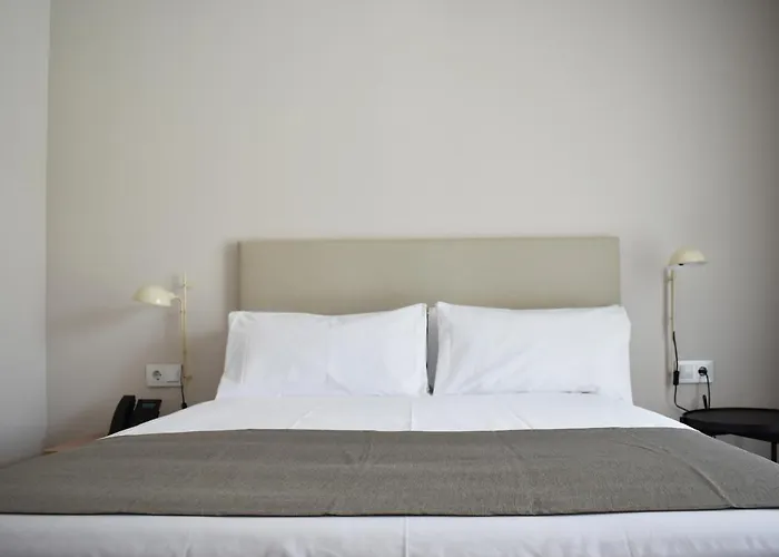 H4 3 Superior Otel 3*