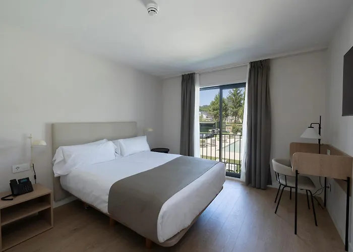 מלון H4 3 Superior 3*