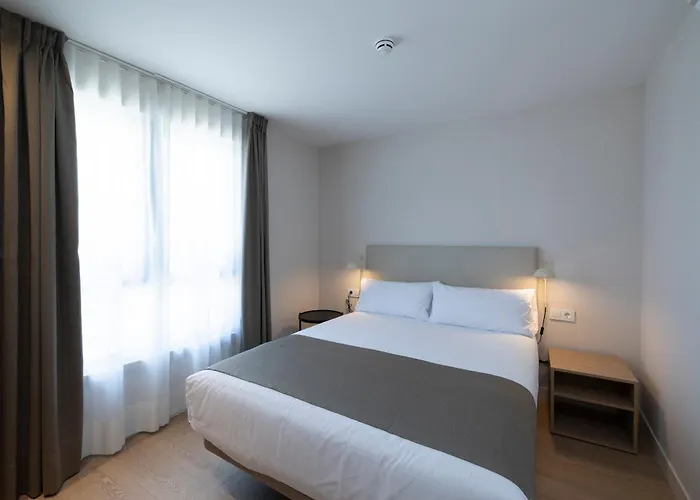 Otel H4 3 Superior 3*