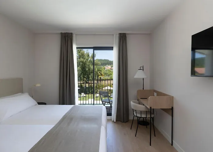 H4 3 Superior Otel 3*